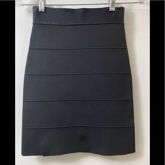 BEDO High Waist Fitted Skirt - Picture 4 of 5